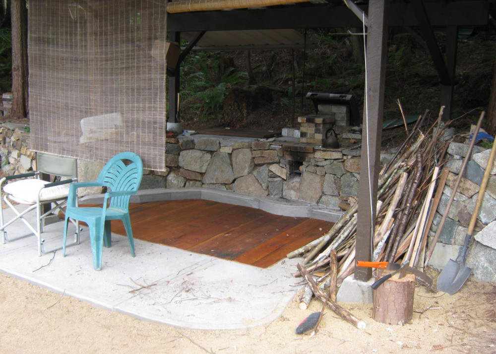 outdoor kitchen